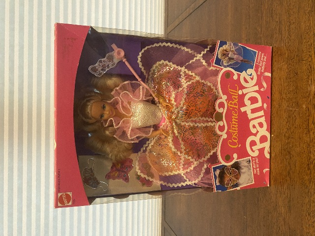1990 COSTUME BALL Barbie Doll Mattel 7123