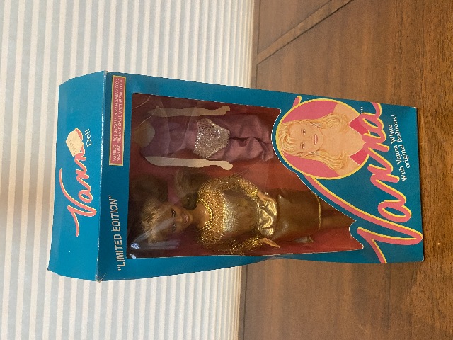 1990 Home Shopping Club LIMITED EDITION VANNA WHITE DOLL