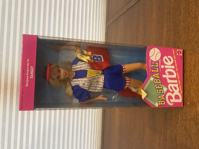 1992 TARGET EXCLUSIVE BASEBALL Barbie Doll Mattel 4583
