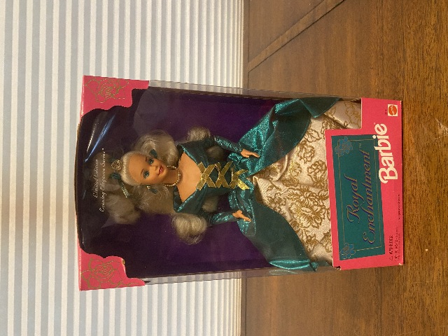 1995 LIMITED EDITION ROYAL ENCHANTMENT Barbie Doll Mattel 14010