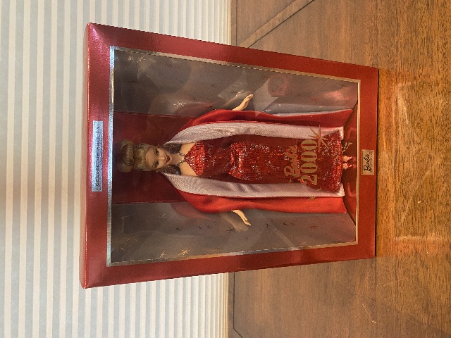 2000 COLLECTOR EDITION BARBIE 2000 Barbie Doll Mattel 27409
