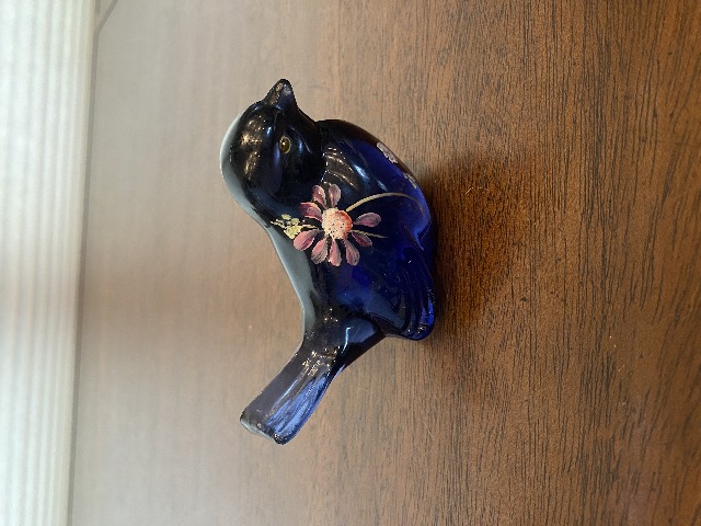 FENTON Blue/Violet Art Glass Paperweight Songbird Floral HANDPAINTED/SIGNED 4"L