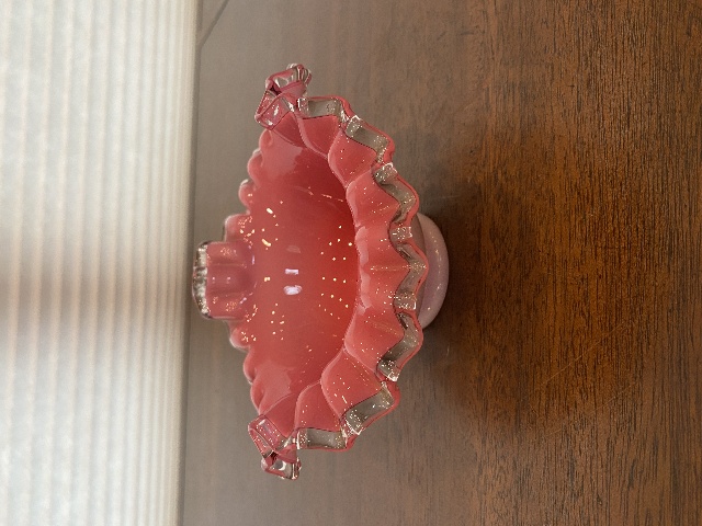 VTG FENTON Silver Crest PEACH BLOW Ruffled Rim Art Glass Vase 3.5"H
