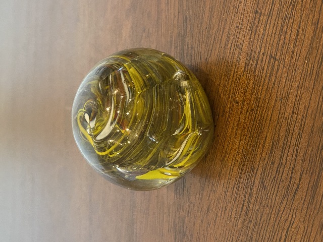 VTG Yellow Swirl Art Glass Paperweight W/Controlled Bubbles 2.25"W