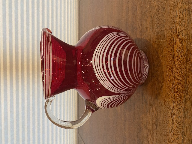 VTG Red & White DURAND PULLED FEATHER Art Glass Pitcher 7.25"H