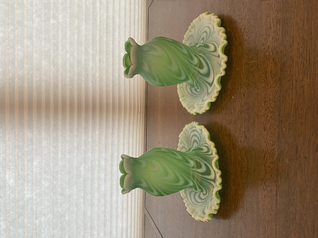 RARE VTG FENTON Green Opalescent Satin SWIRLED FEATHER Fairy Lamps PAIR 5.75"H