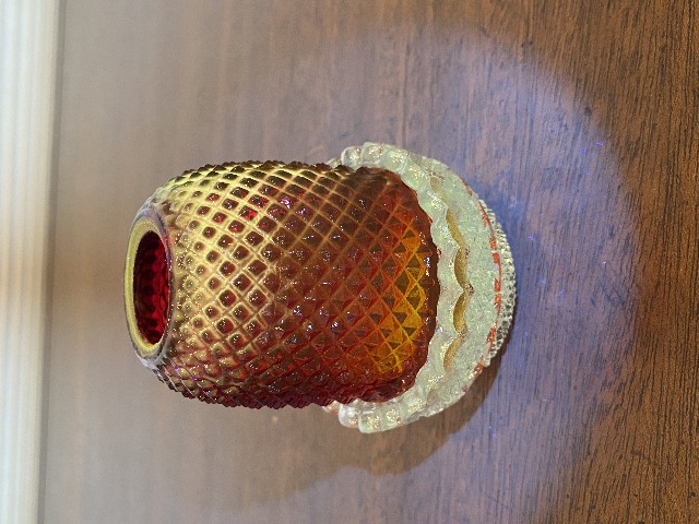 ANTIQUE UV REACTIVE S. CLARKE Amberina Pyramid Diamond Point Fairy Lamp 3.5"H