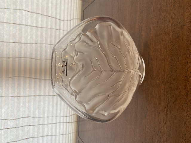 VTG LALIQUE Frosted Crystal LARGE LEAF DESIGN Vase W/LABEL SIGNED 8.75"H FRANCE