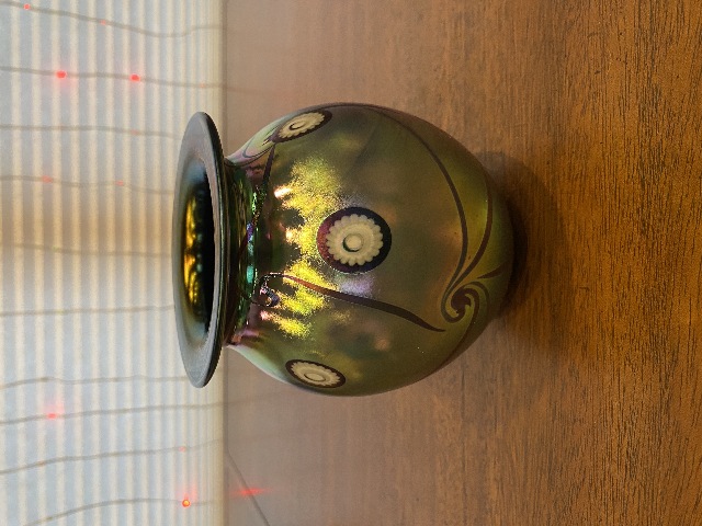 VTG 1998 ROBERT EICKHOLT Green Iridescent Abstract Art Glass Vase 5.5"H SIGNED