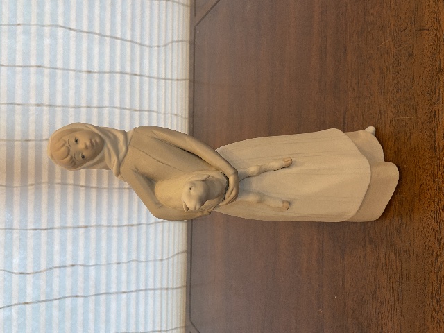 VTG LLADRO GIRL WITH LAMB Matte Figurine #4505, 8"H SPAIN RETIRED 10.75"H