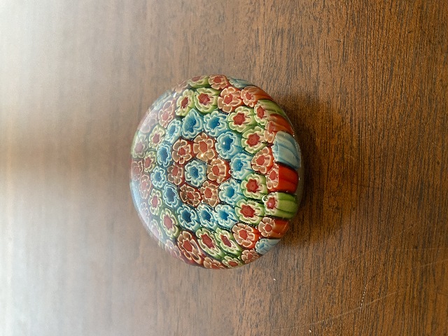 BEAUTIFUL VTG Red, Green & Blue MILLEFIORI Art Glass Paperweight 3"W