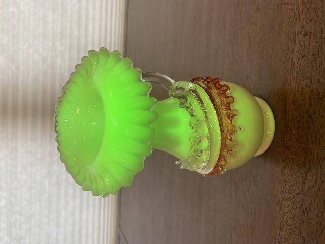 ANTIQUE UV REACTIVE Stevens & Williams Jack In The Pulpit Art Glass Vase 7.25"H