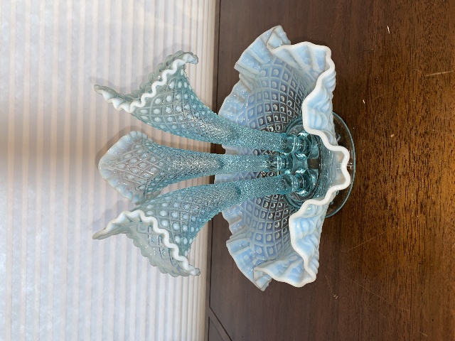 STUNNING VINTAGE Blue Opalescent Diamond Lace 3 Horn Art Glass Epergne 9"H