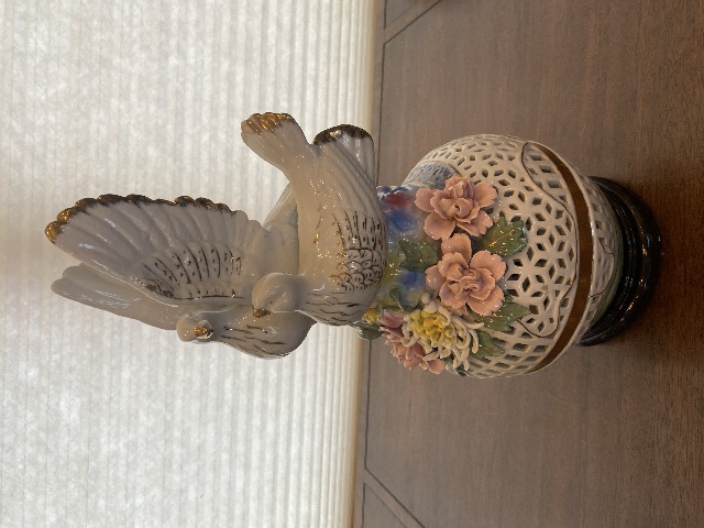 LARGE VTG Multicolored Capodimonte Ceramic Birds W/Flowers Sculpture 14.75"H