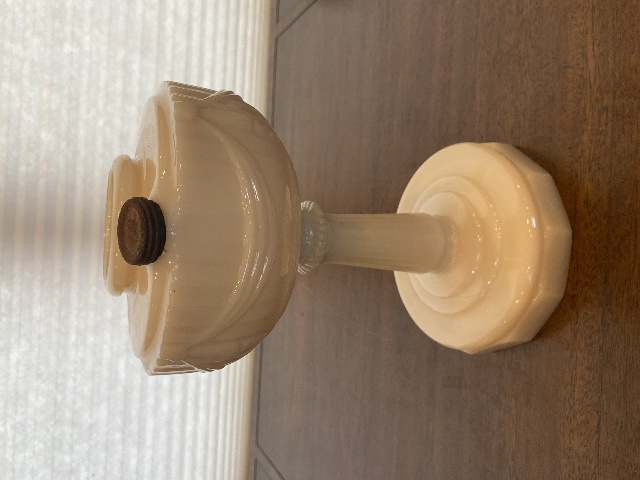 VTG UV REACTIVE MODEL-B Tall LINCOLN DRAPE Alacite Oil Lamp 8.5"H 10.25"H