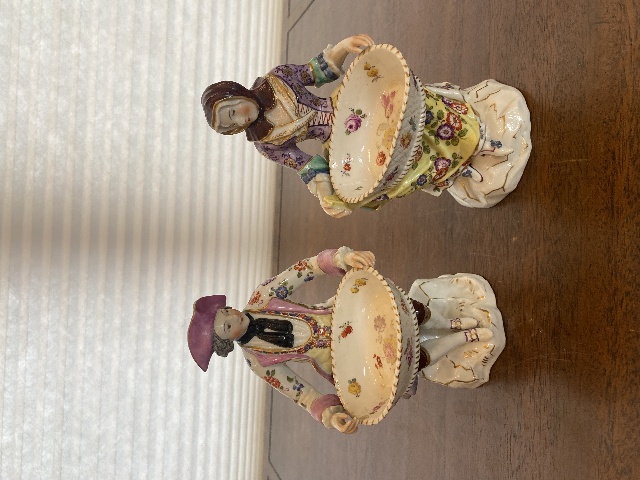 PAIR Of RARE ANTIQUE MEISSEN Man & Woman W/Basket Figurines 7.25"H GERMANY