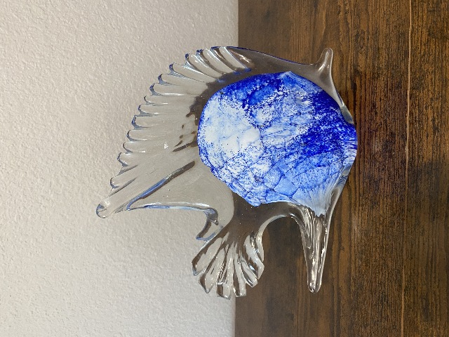 LARGE VTG Blue & White Art Glass Angel Fish Figurine/Sculpture 7.5"L