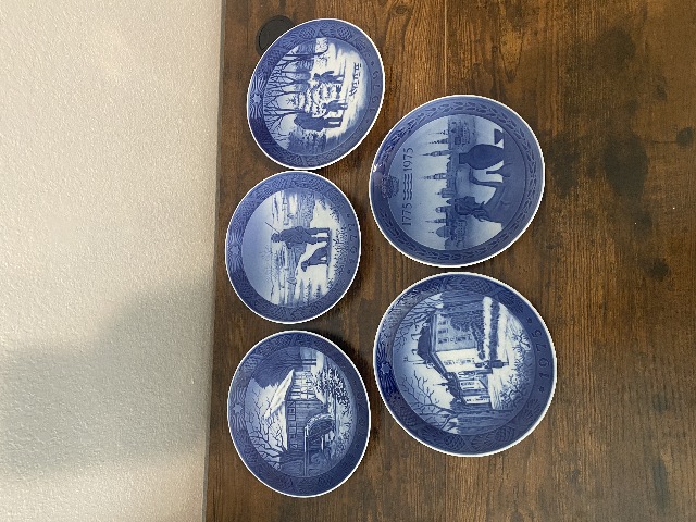 SET Of 5 VTG Royal Copenhagen Blue & White Collector Plates 7.25"W DENMARK