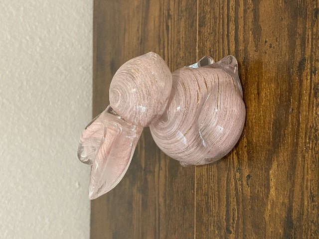 VTG Pink Swirl Art Glass Sitting Rabbit/Bunny W/Gold Specs 3.5"H