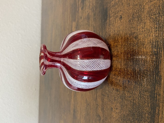 VTG Red & White MURANO LATTICINO Ribbon Small Art Glass Vase 3"H ITALY