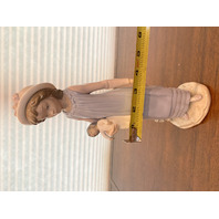 VTG LLADRO BELINDA WITH HER DOLL Porcelain Figurine #5045, 11.25"H SPAIN RETIRED
