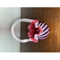 STUNNING VTG FENTON Cranberry Opalescent Swirl Glass Basket Swirl Handle 6.25"H