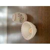 BEAUTIFUL FENTON White Satin ROSE GARDEN Fairy Lamp Candle Holder 4.25" SIGNED