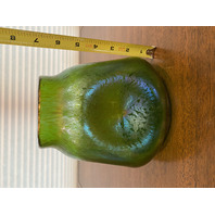 STUNNING VTG LOETZ Green Iridescent CRETA PAPILLION Oil Spot Art Glass Vase 7"H