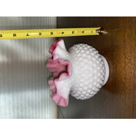 BEAUTIFUL VTG FENTON White Hobnail PEACH BLOW Ruffled Art Glass Vase 5"H