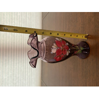 BEAUTIFUL VTG FENTON Red/White Lilies On Amethyst Glass Vase 8.5"H SIGNED