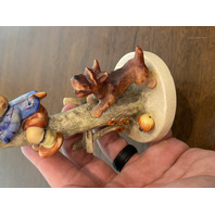 VTG Goebel Hummel CULPRITS Figurine 56/A 6.5"H W.GERMANY TMK3