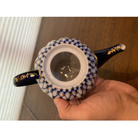 RARE VTG Lomonosov Cobalt Net Porcelain Teapot W/22 Karat Gold Accents 7.5"L