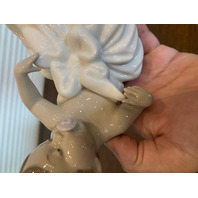 VTG NAO By LLADRO MY BLANKY Glossy Porcelain Figurine #1337 6.25"H SPAIN