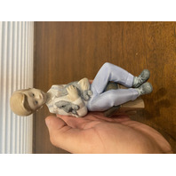 VTG NAO By LLADRO A FRIEND IN NEED Glossy Porcelain Figurine #1050 6.75"H SPAIN