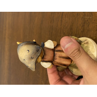 RARE VTG Goebel Hummel FEEDING TIME Figurine #199 5.5"H, TMK2 FULL BEE