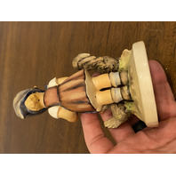 RARE VTG Goebel Hummel FEEDING TIME Figurine #199 5.5"H, TMK2 FULL BEE