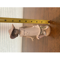 VTG NAO By LLADRO APRIL SHOWERS Glossy Porcelain Figurine #1126 7.5"H SPAIN