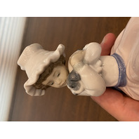 VTG NAO By LLADRO A BIG HUG Girl W/Puppy Glossy Porcelain Figurine 6.75"H SPAIN