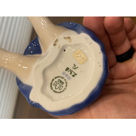 VTG BING & GRONDAHL Girl Combing Porcelain Figurine #2318 5"H DENMARK