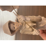 VINTAGE PUCCI Woman With Umbrella Art Sculpture/Figure W/Wood Base SIGNED 11.25"