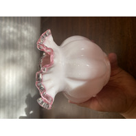 BEAUTIFUL VTG FENTON Pink/White Silver Crest Ruffled Rim Glass Melon Vase 5.5"H