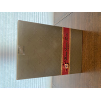 1999 LIMITED EDITION COLLECTORS CLUB HOLIDAY TREASURES Barbie Doll Mattel 24669