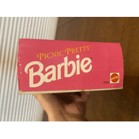 1992 LIMITED EDITION PICNIC PRETTY Barbie Doll Mattel 3808