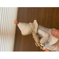 VTG MARIANNES PORCELAIN Clown W/Dog Glossy Porcelain Figurine 7.5"H