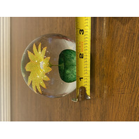 STUNNING VINTAGE Yellow W/Orange Outline Mesh Flower Art Glass Paperweight 2.5"H