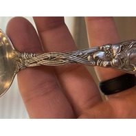 5 ANTIQUE INTERNATIONAL SILVER COMPANY "FRONTENAC" STERLING SILVER Spoons 6 7/8"