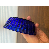 STUNNING VTG Westmoreland Cobalt Blue Nesting Cat Design Candy Dish 5.5"L