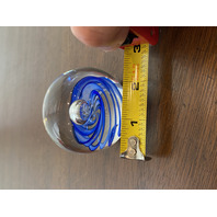 BEAUTIFUL Dynasty Gallery Heirloom Collectibles Blue Swirl Paperweight 2.25"H