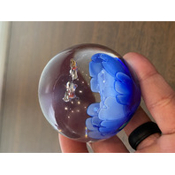 BEAUTIFUL Dynasty Gallery Heirloom Collectibles Blue Floral Paperweight 2.25"H