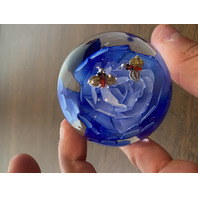 BEAUTIFUL Dynasty Gallery Heirloom Collectibles Blue Floral Paperweight 2.25"H